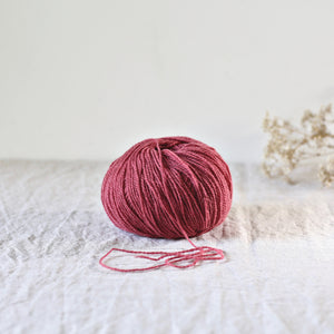 De Rerum Natura Ulysse merino wol kleur Bois de Rose