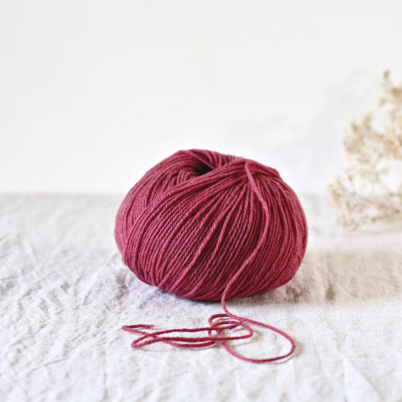 De Rerum Natura Gilliatt merino wol kleur Bois de Rose