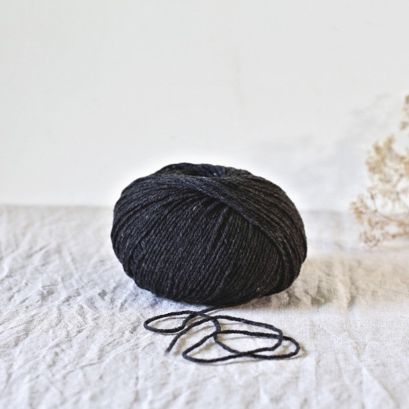 De Rerum Natura Gilliatt merino wol kleur Fusain